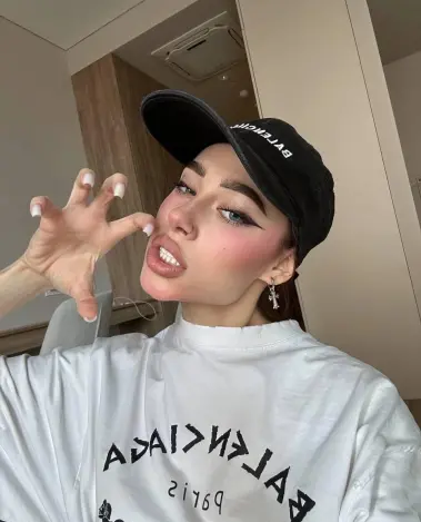 Анкета массажистки Анна - Фото 1, район Автозаводской, 22 года, №7861