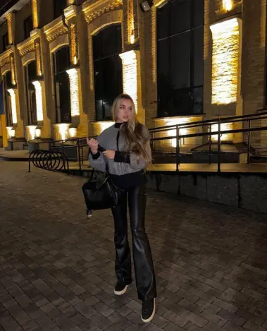 Анкета массажистки София - Фото 1, район Автозаводской, 22 года, №7896